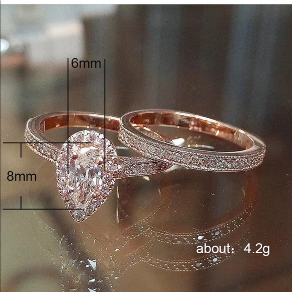 Rose Gold Diamond Pear Cut Ring Set - Picture 5 of 6